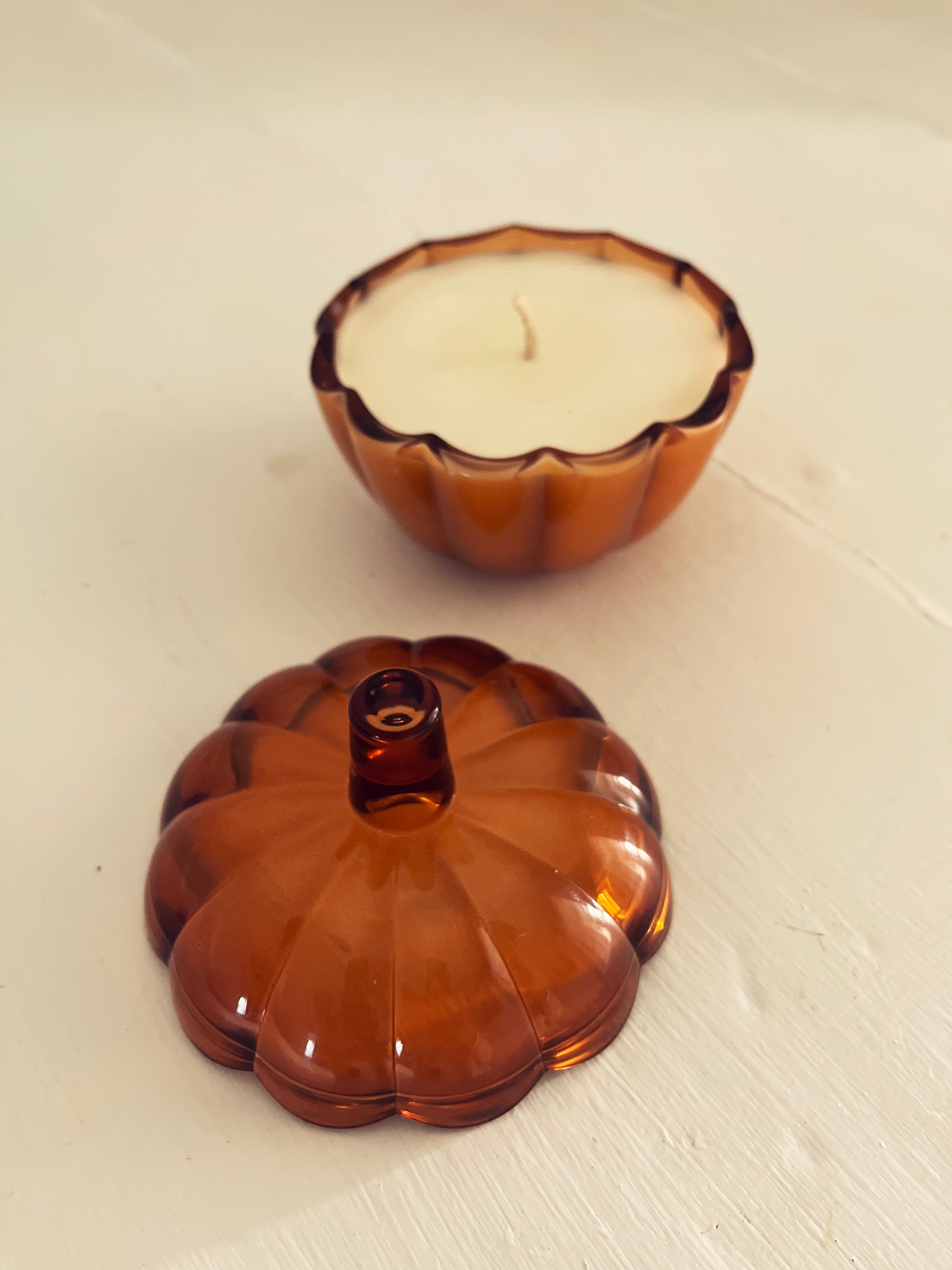 Golden Hour - Frilly Edged Candle